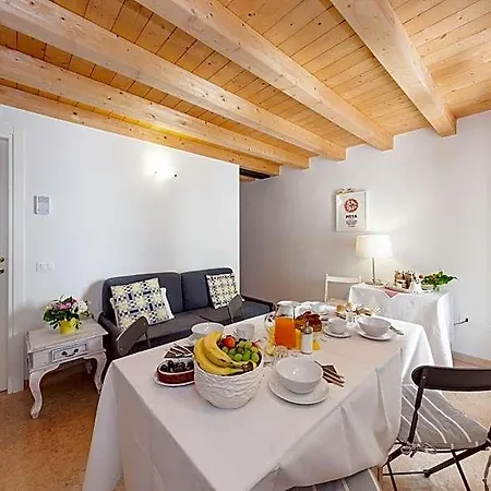 King Bed & Breakfast